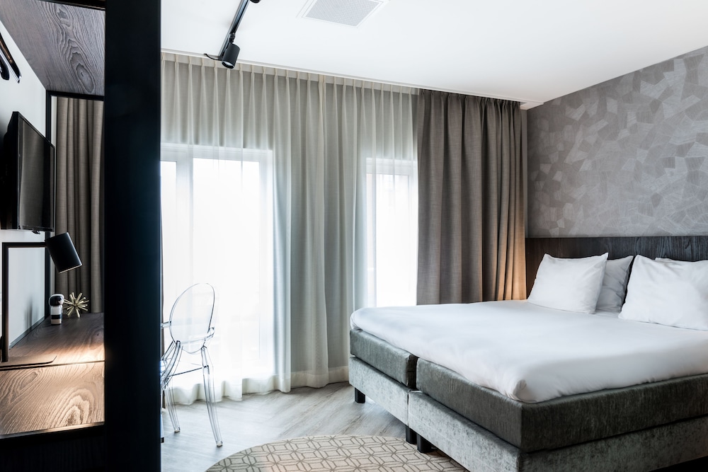 

Roma - Eindhoven - Sandton Eindhoven Centre