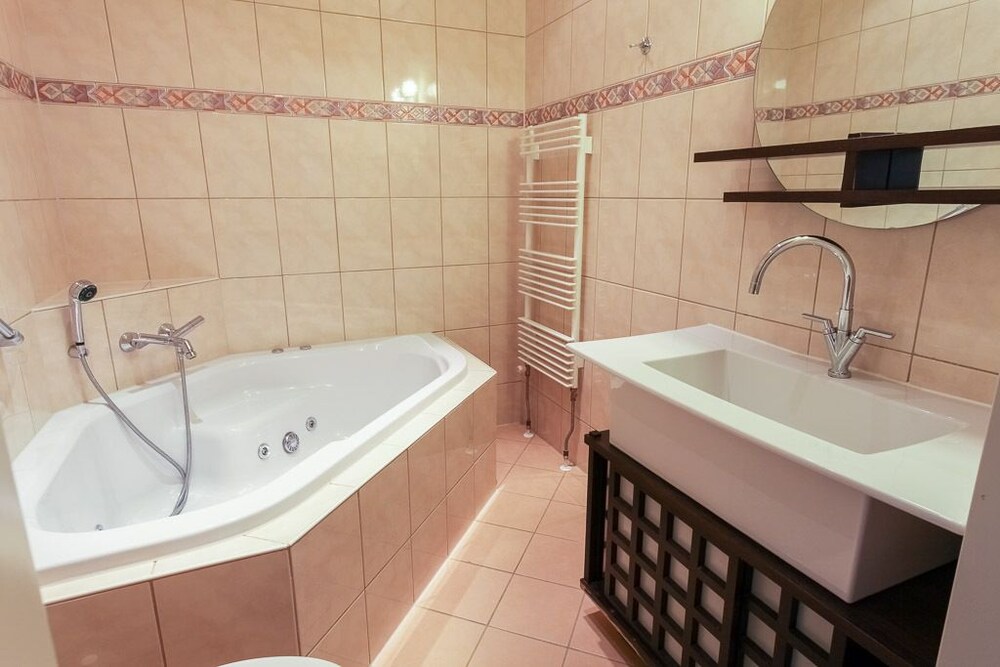

Bologna - Hoofddorp - Hotel Zwanenburg Amsterdam Airport