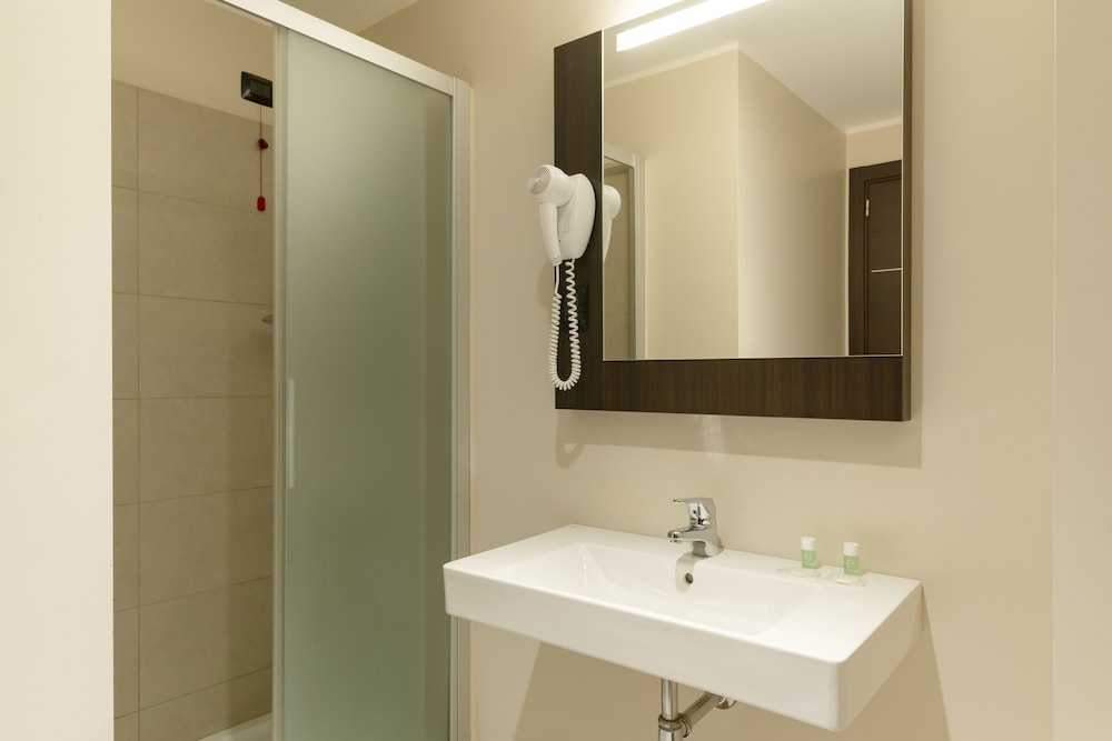

Catania - Como - B&B Hotel Como Camerlata
