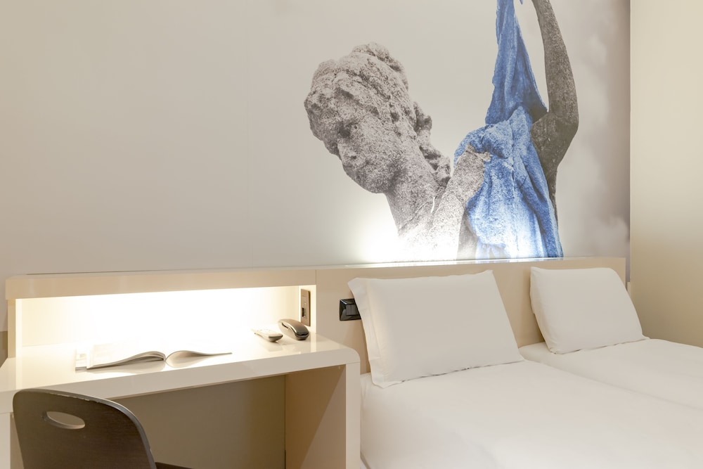 

Bari - Cernobbio - B&B Hotel Como Camerlata