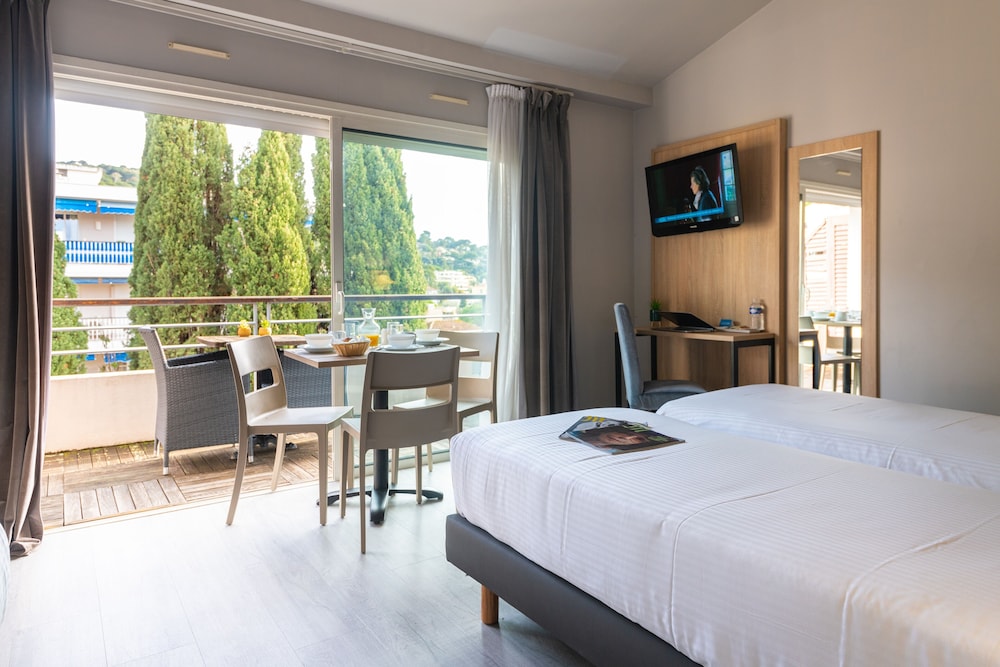 

Genova - Antibes - Juan Les Pins - Zenitude Hôtel-Résidences Le Cannet
