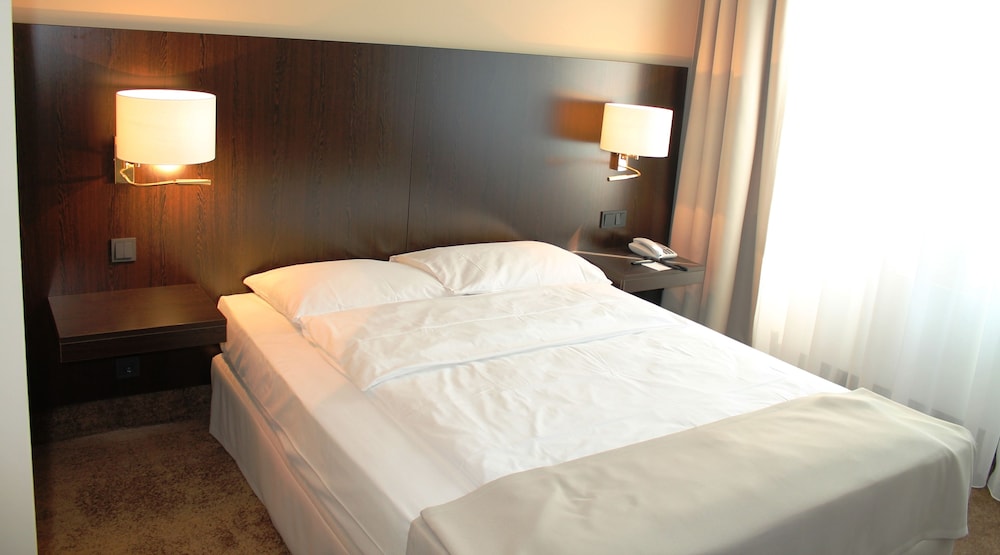 

Bologna - Dusseldorf - relexa hotel Airport Düsseldorf/Ratingen