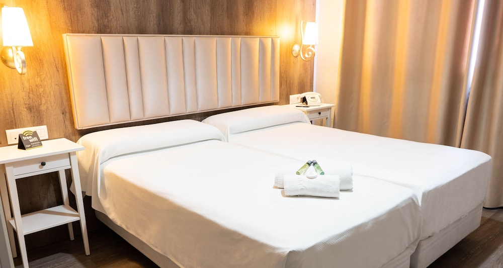 

Bologna - Dos Hermanas - Hotel Sercotel Doña Carmela