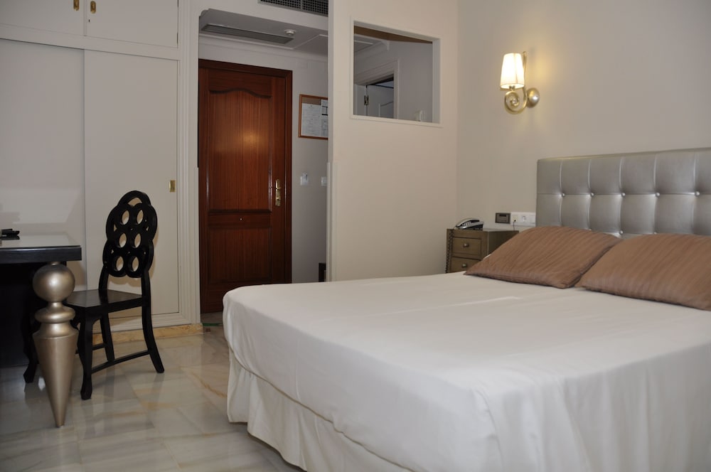 

Trieste - Siviglia - Hotel Sercotel Doña Carmela