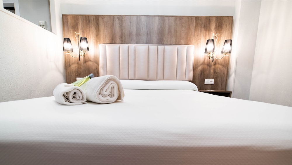 

Pisa - Mairena del Aljarafe - Hotel Sercotel Doña Carmela