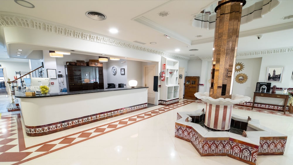 

Pisa - San Juan de Aznalfarache - Hotel Sercotel Doña Carmela