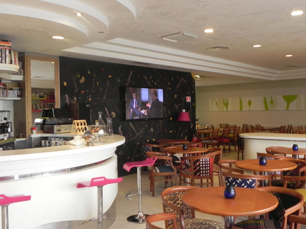 

Trieste - Frascati - ibis Styles Roma Vintage