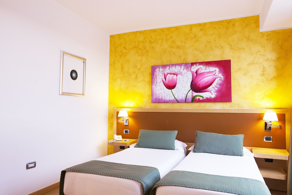 

Olbia - Ciampino - ibis Styles Roma Vintage