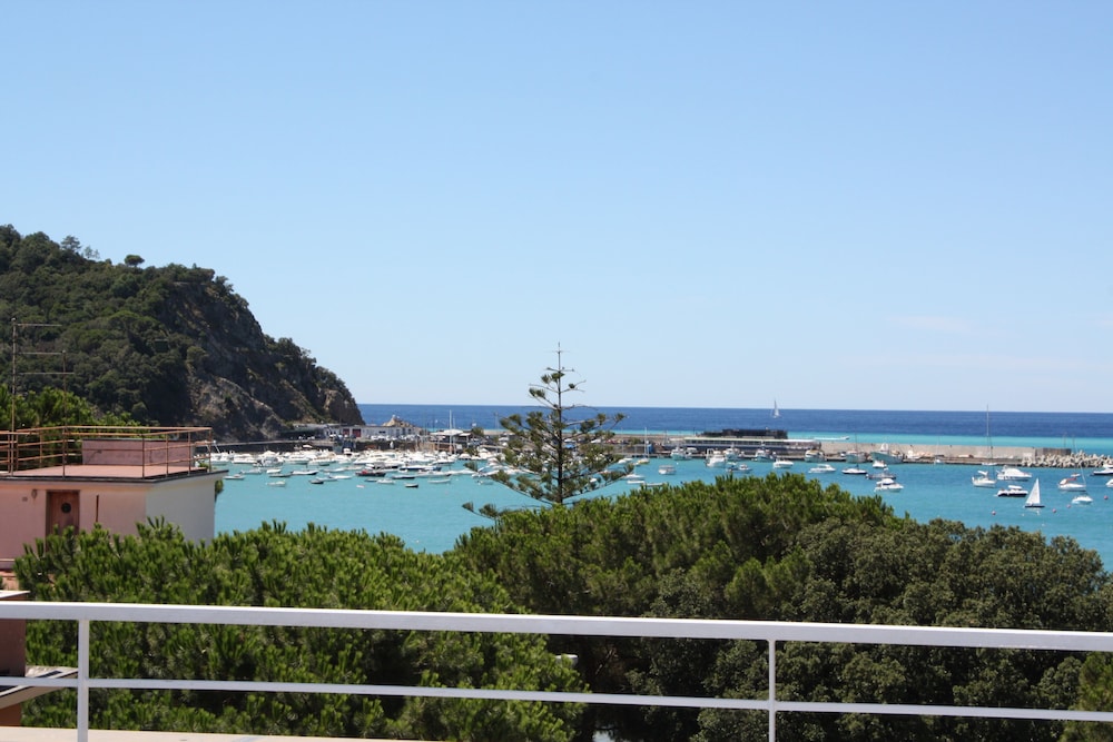 Torino - Sestri Levante - Hotel Genova