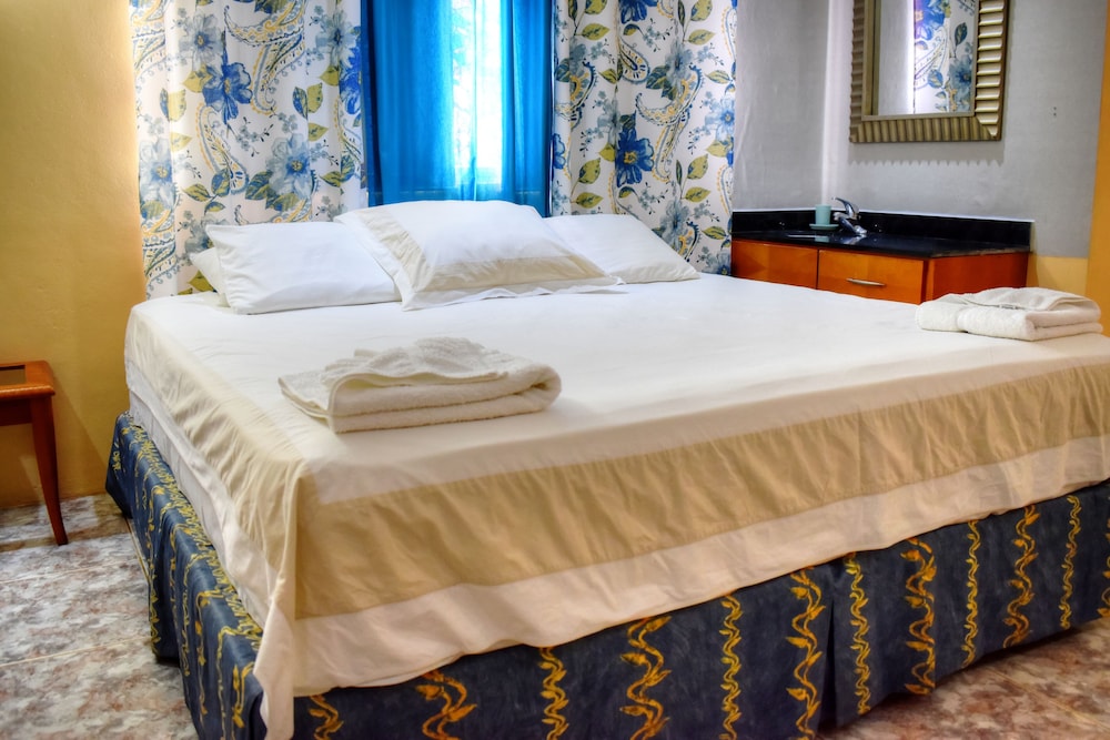 

Milano - Palm Beach - Sandra Tours