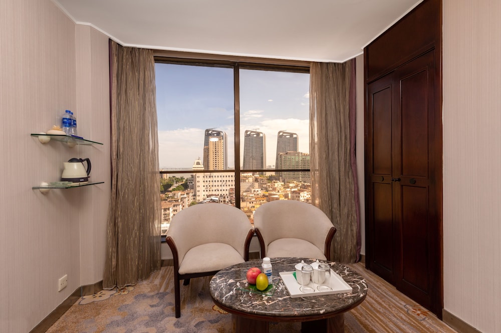 

Napoli - Macau - Guangdong Hotel (Zhuhai)