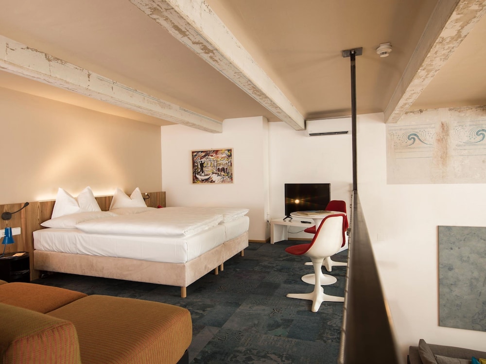 

Milano - Baden bei Wien - At the Park Hotel