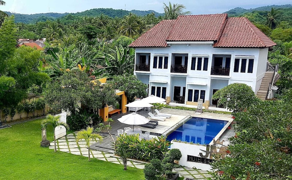 

Milano - Lombok, Indonesia - JM Hotel Kuta Lombok