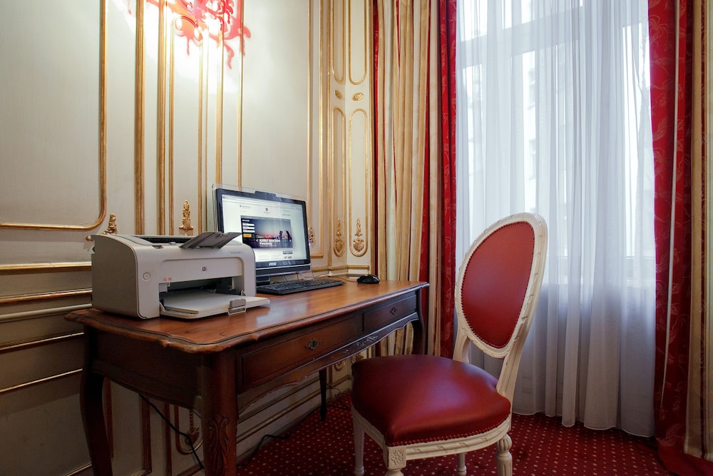 

Reggio Calabria - Berlino - acom-Hotel Berlin Kurfürstendamm