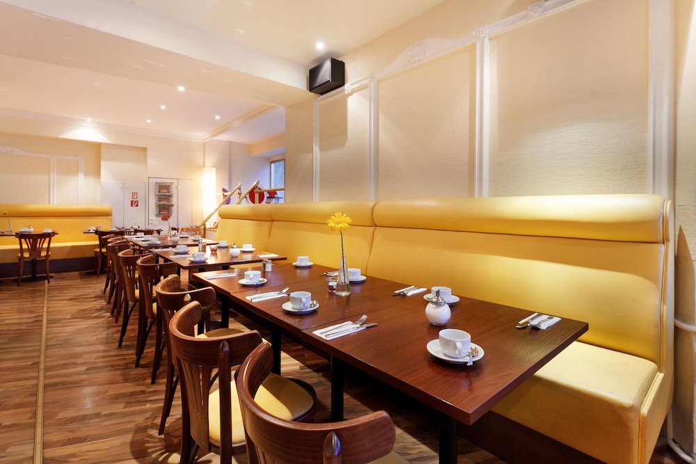 

Reggio Calabria - Berlino - acom-Hotel Berlin Kurfürstendamm