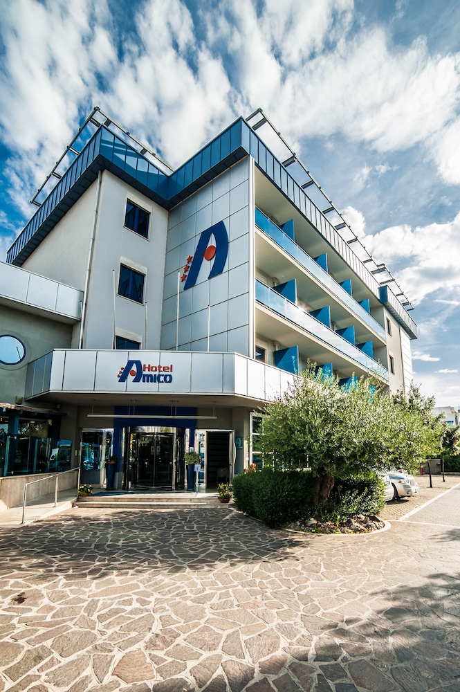 

Milano - Silvi Marina - Hotel Amico