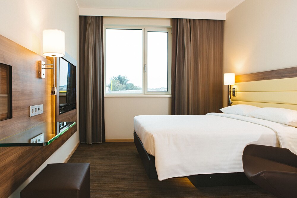 

Roma - Freising - Moxy Munich Airport