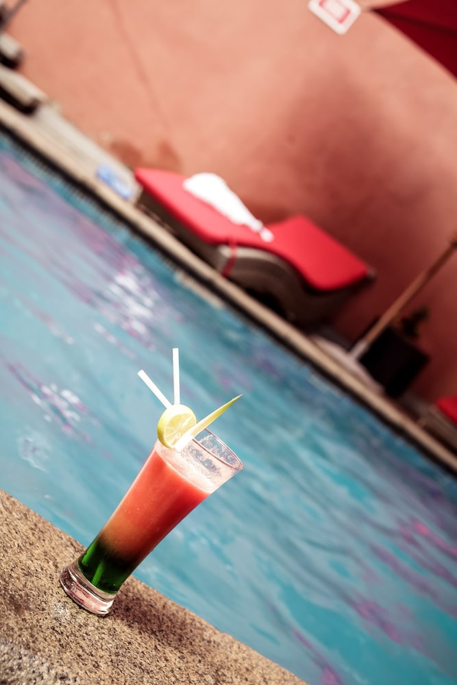 

Napoli - Antananarivo - Le Grand Mellis Hôtel & Spa