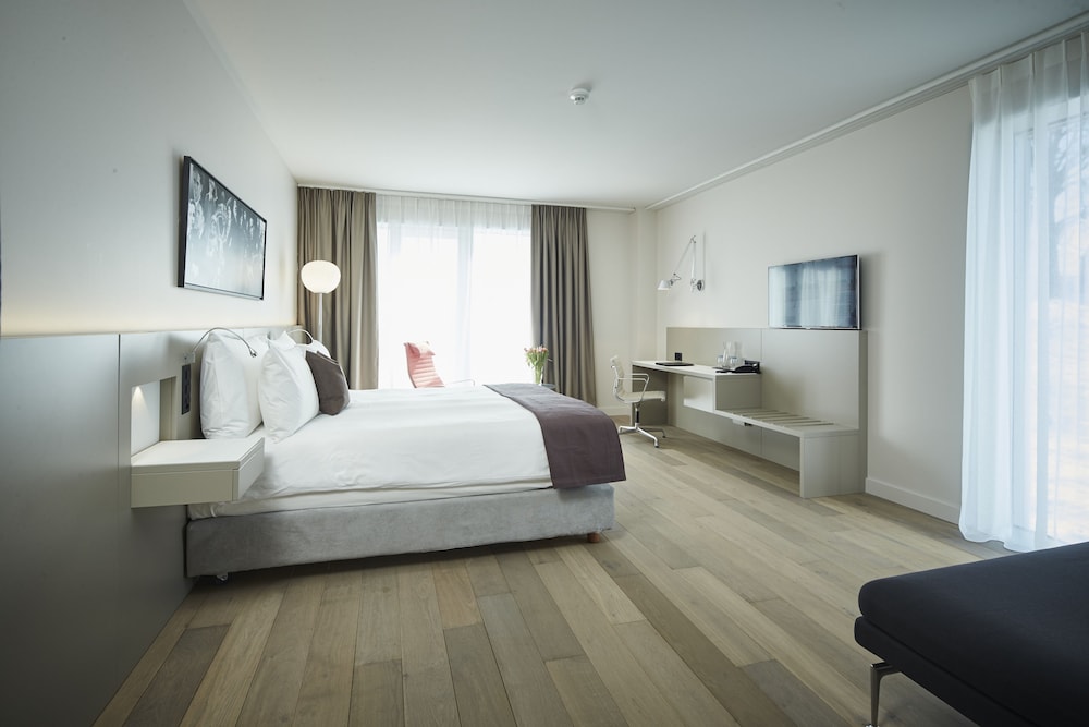 

Roma - Montreux - Modern Times Hotel, Vevey, A Tribute Portfolio Hotel