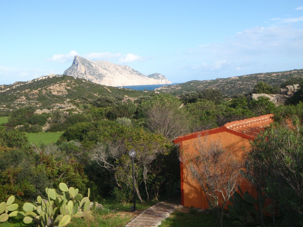 

Napoli - San Teodoro - Residence Hotel Lu Nibareddu