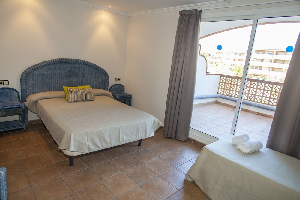 

Verona - Calafell - Hotel Comarruga Platja