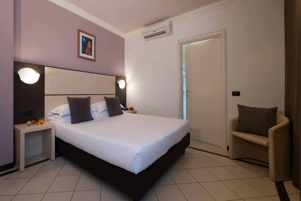 

Milano - Cinque Terre, Liguria - CDH Hotel La Spezia