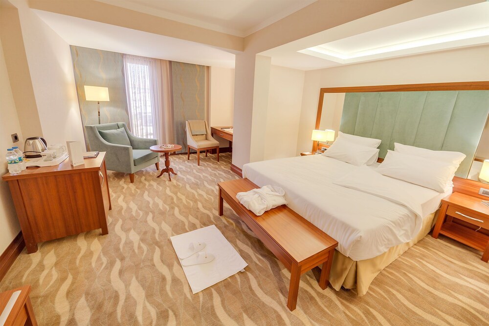 

Milano - Gebze - Lamec Hotel Business