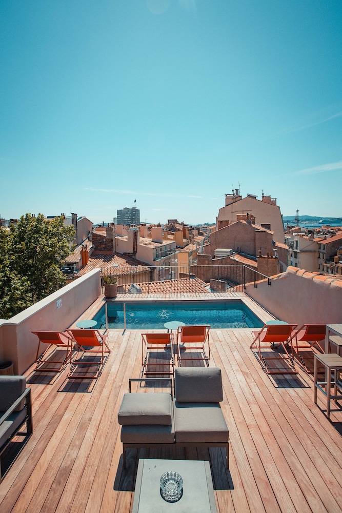 

Bologna - Tolone - Grand Hôtel Dauphiné Toulon, Boutique Hôtel & Suites