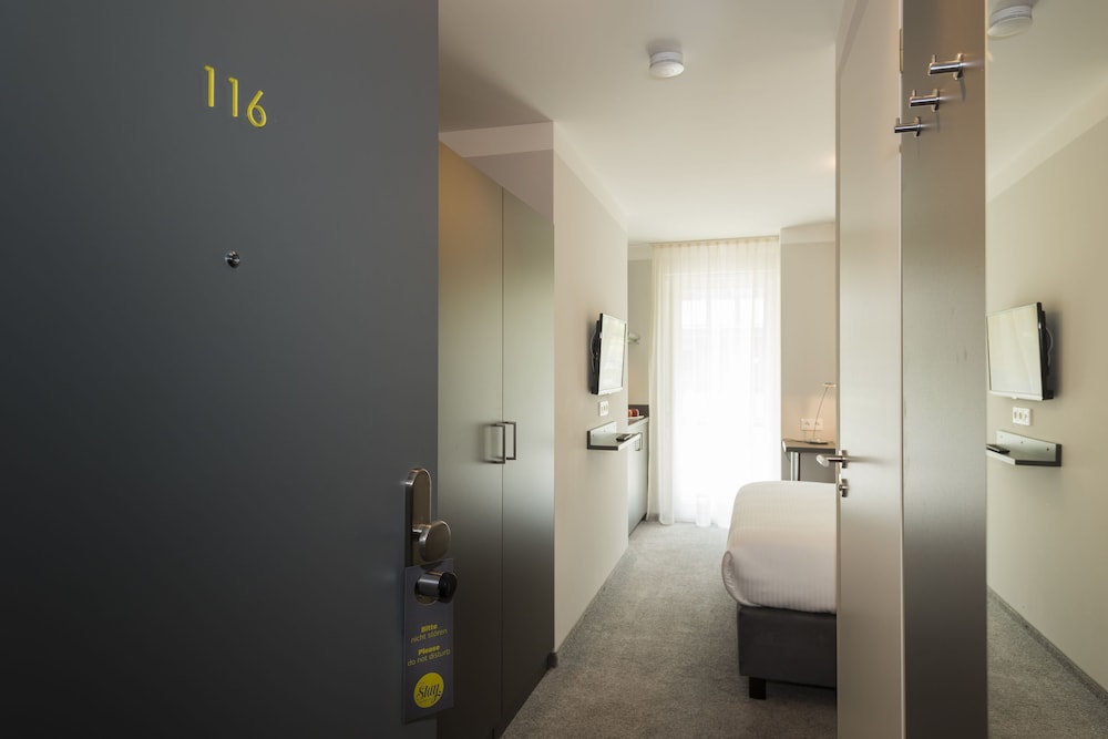 

Catania - Germering - The Stay.residence