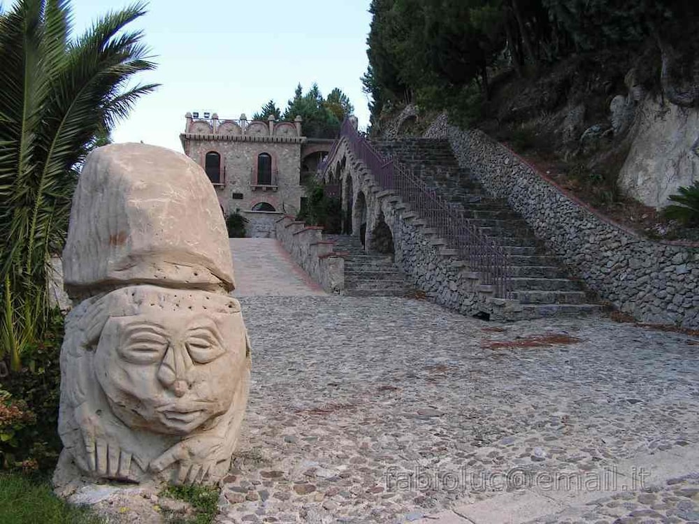 

Bologna - Tindari - Residence Delfino, Portorosa