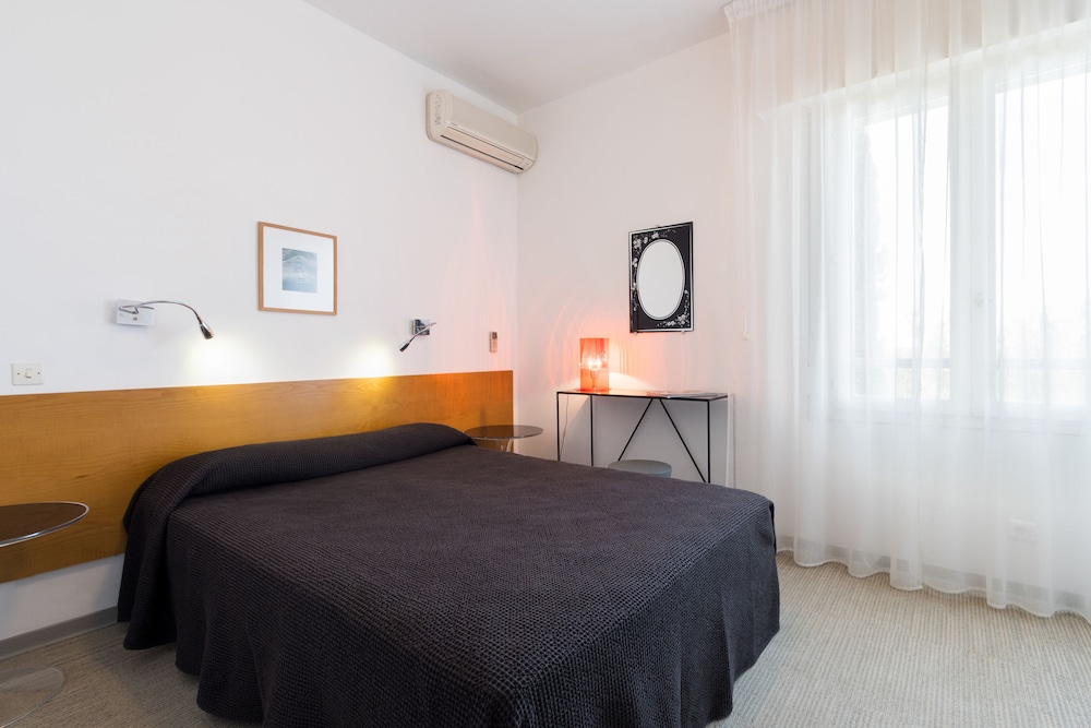 

Bologna - L'île Rousse - Hotel Cala di l'Oru