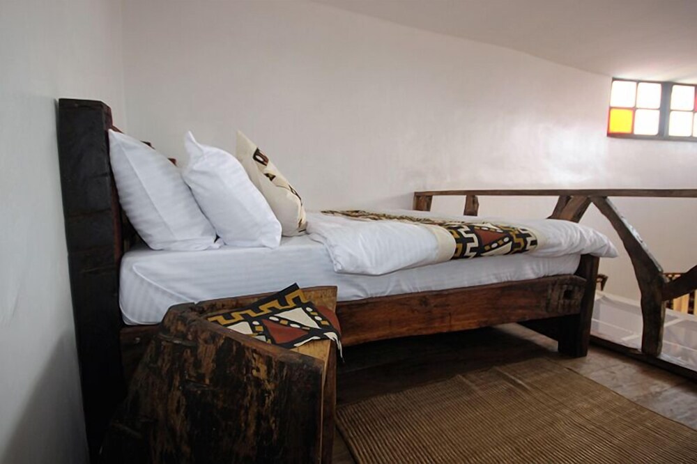 

Catania - Zanzibar Town - Shaba Boutique Hotel