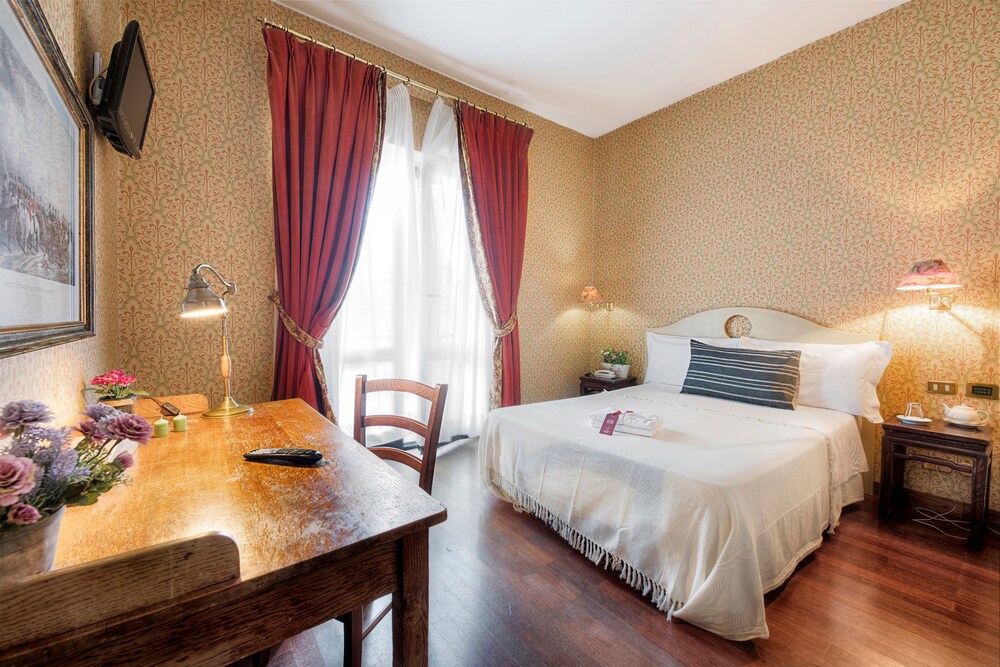 

Brindisi - Roma - Colony Hotel