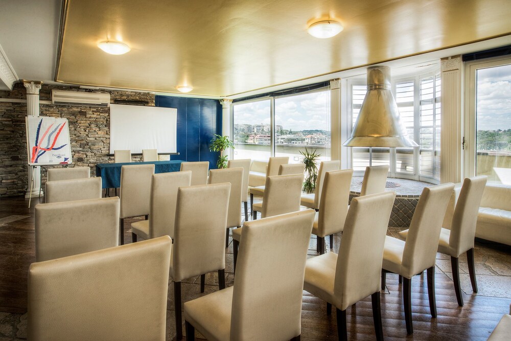 

Venezia - Roma - Colony Hotel
