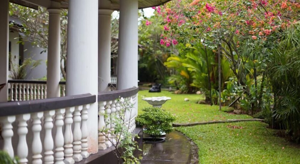 

Roma - Galle - Leijay Garden Retreat