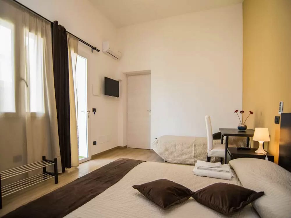 

Milano - Noto Marina - Hotel Calabernardo Noto Marina