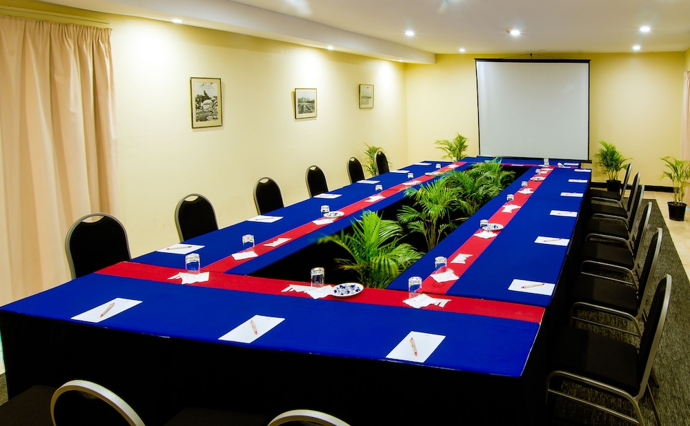 

Bologna - Lautoka - Tanoa Waterfront Hotel