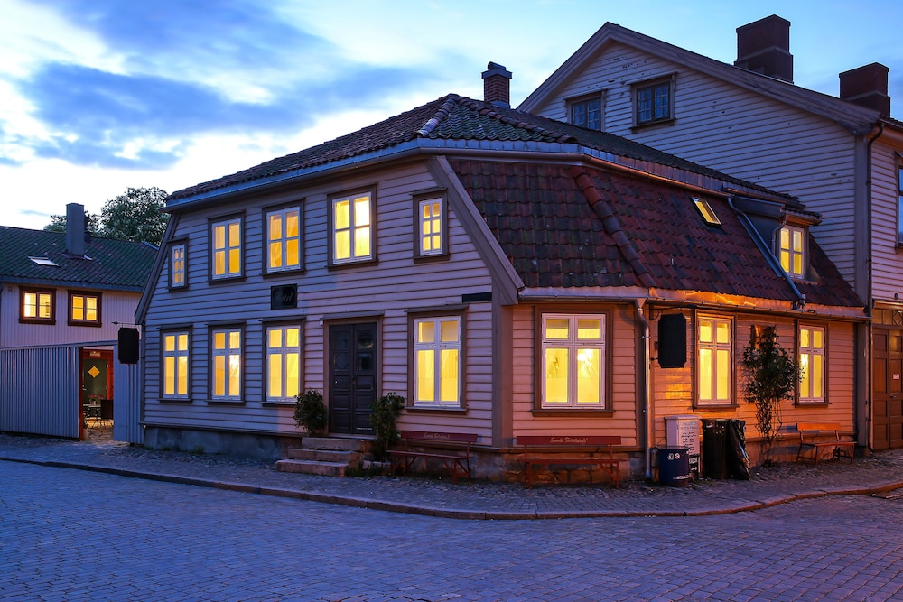 

Pisa - Fredrikstad - Gamlebyen Hotell - Fredrikstad