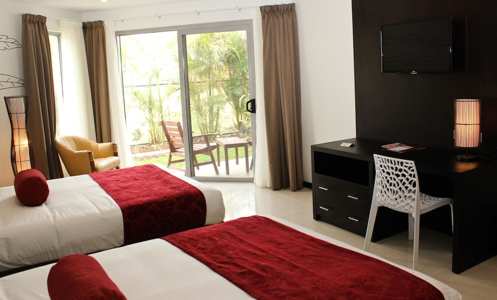 

Roma - Lautoka - Tanoa Waterfront Hotel