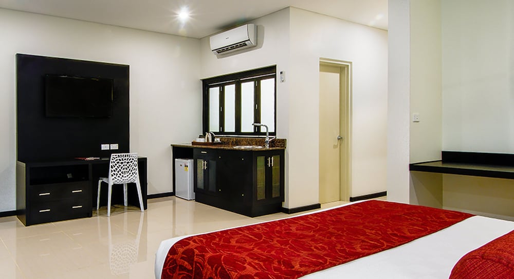 

Catania - Lautoka - Tanoa Waterfront Hotel