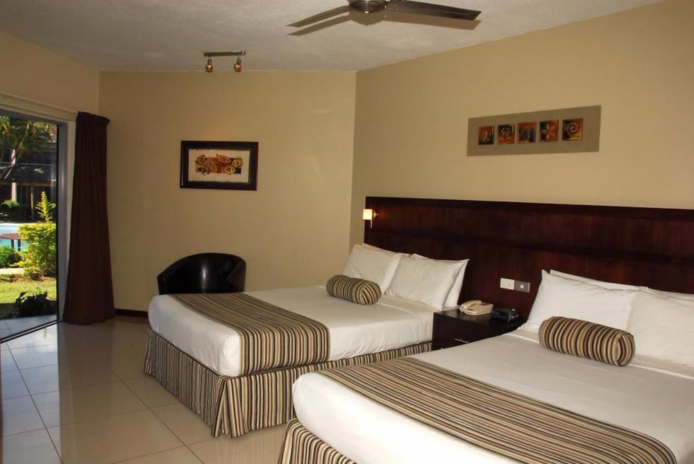 

Roma - Lautoka - Tanoa Waterfront Hotel