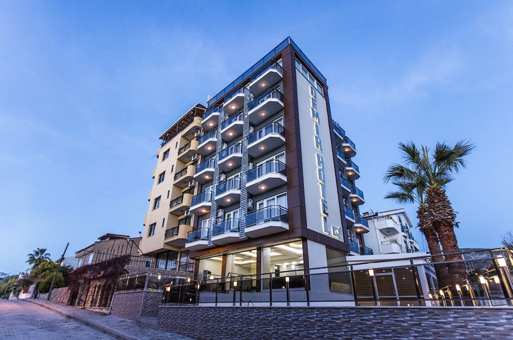 

Milano - Kusadasi - Demir Suit Hotel
