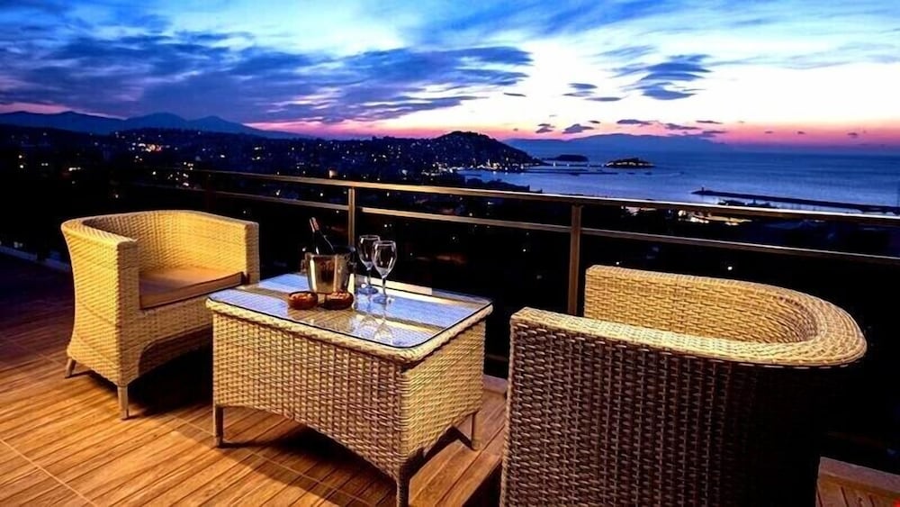 

Roma - Izmir, Turchia - Demir Suit Hotel