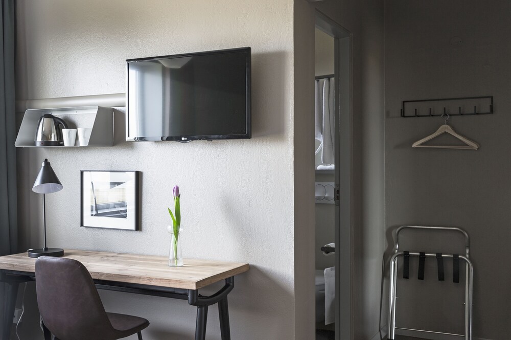 

Napoli - Höfn - Hotel Höfn