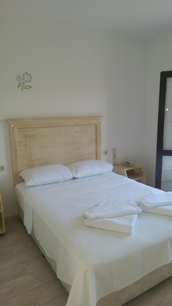 

Roma - Gundogan - Ece Hotel Bodrum