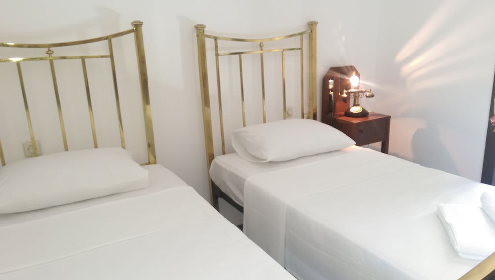 

Roma - Gundogan - ece "vegan"hotel Bodrum