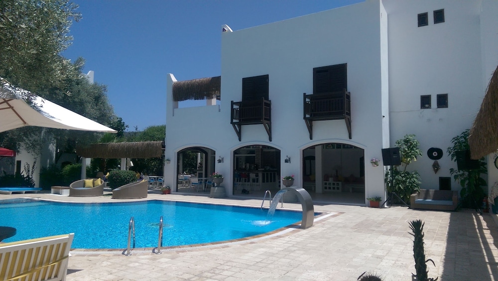 

Roma - Gundogan - Ece Hotel Bodrum