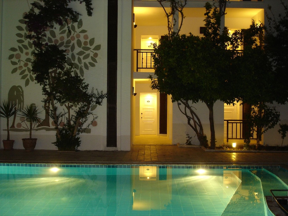 

Napoli - Gundogan - ece "vegan"hotel Bodrum