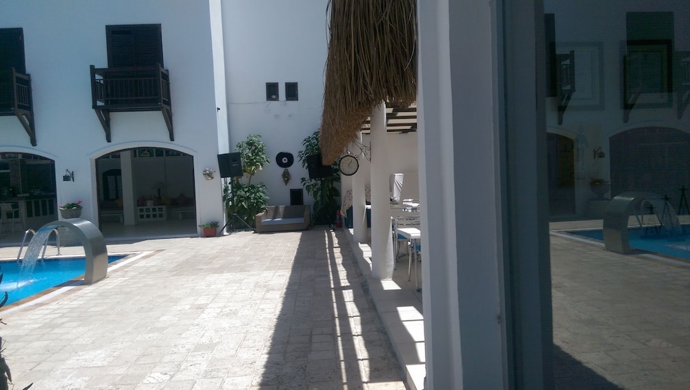 

Roma - Gundogan - ece "vegan"hotel Bodrum