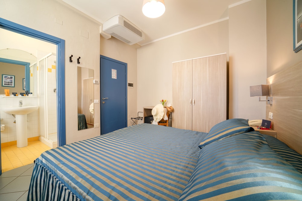 

Bari - Cecina - Hotel Il Settebello